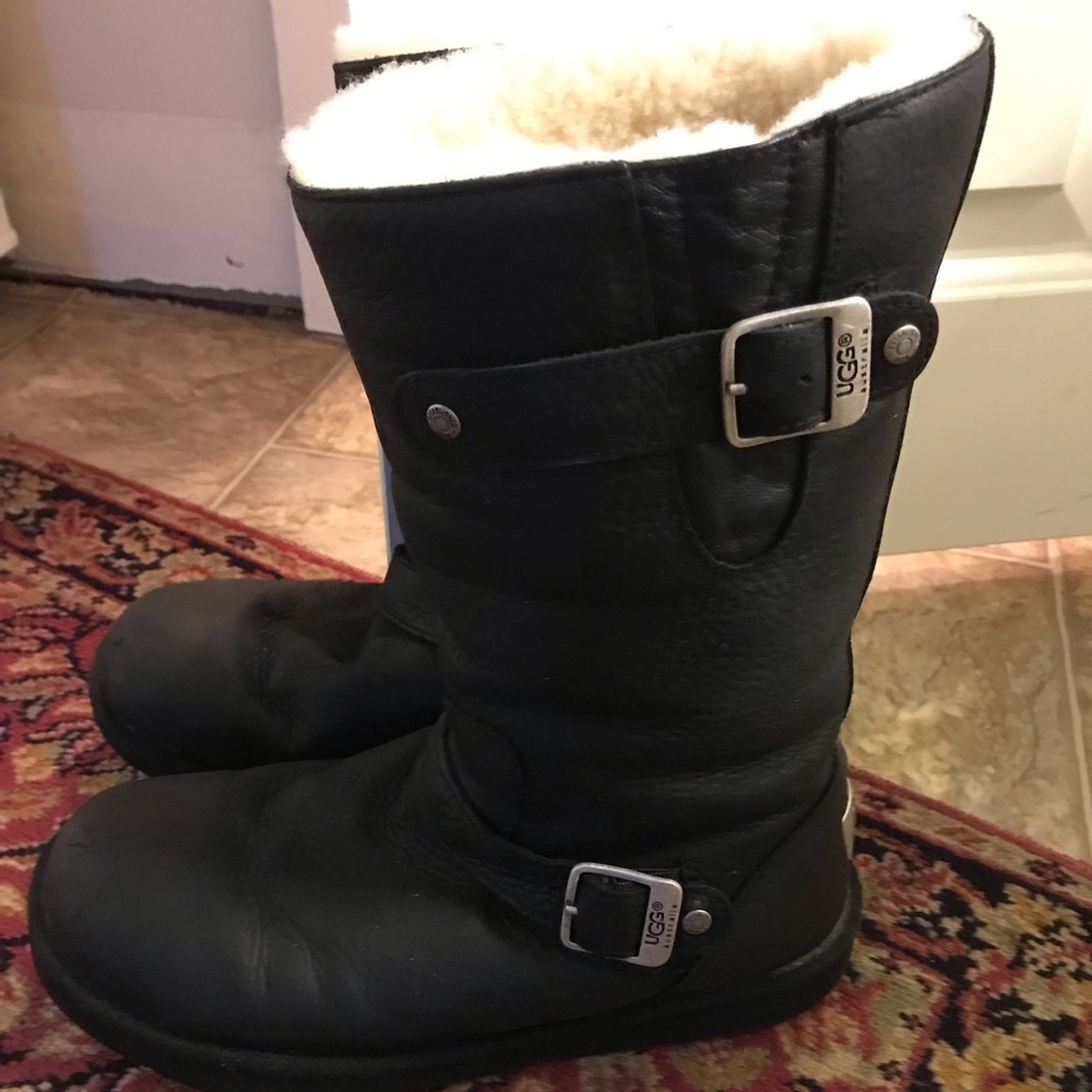 UGGS motorcycle boot